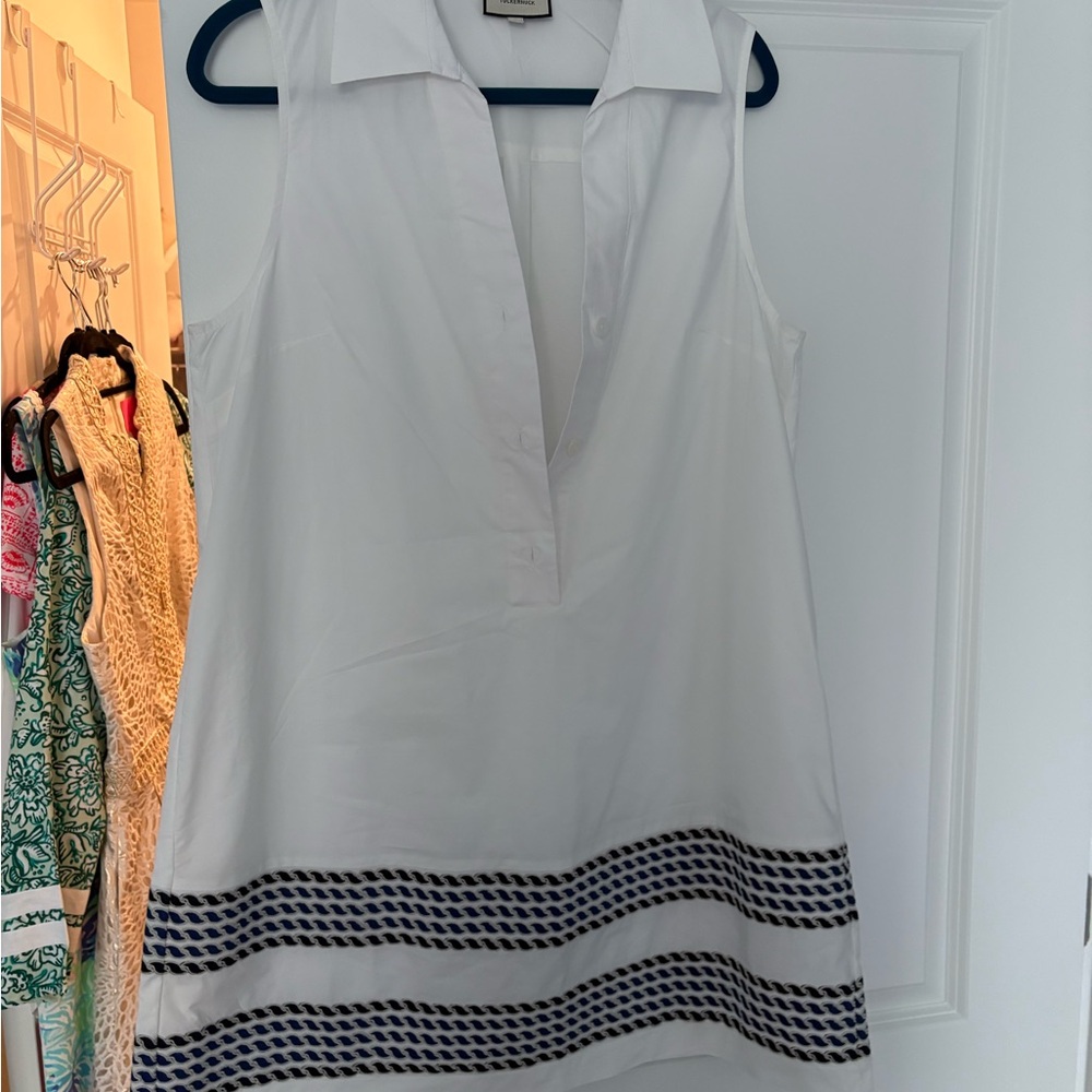 Tuckernuck White Sleeveless Collared Tunic with Navy Trim